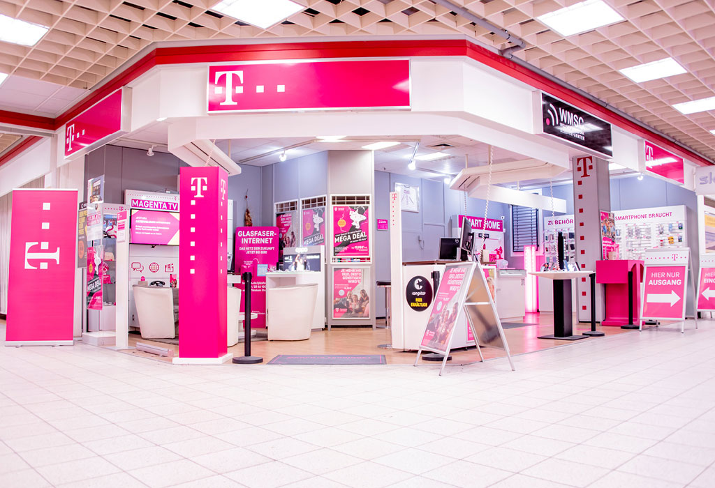 Shop, Außenansicht. Welkona - Ihr Telekom Partner in Wolfen